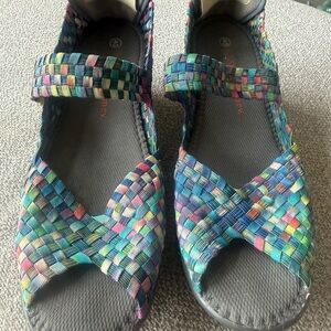 Bernie Mev Women's Multicolor Woven Comfort Sandals- Size 40